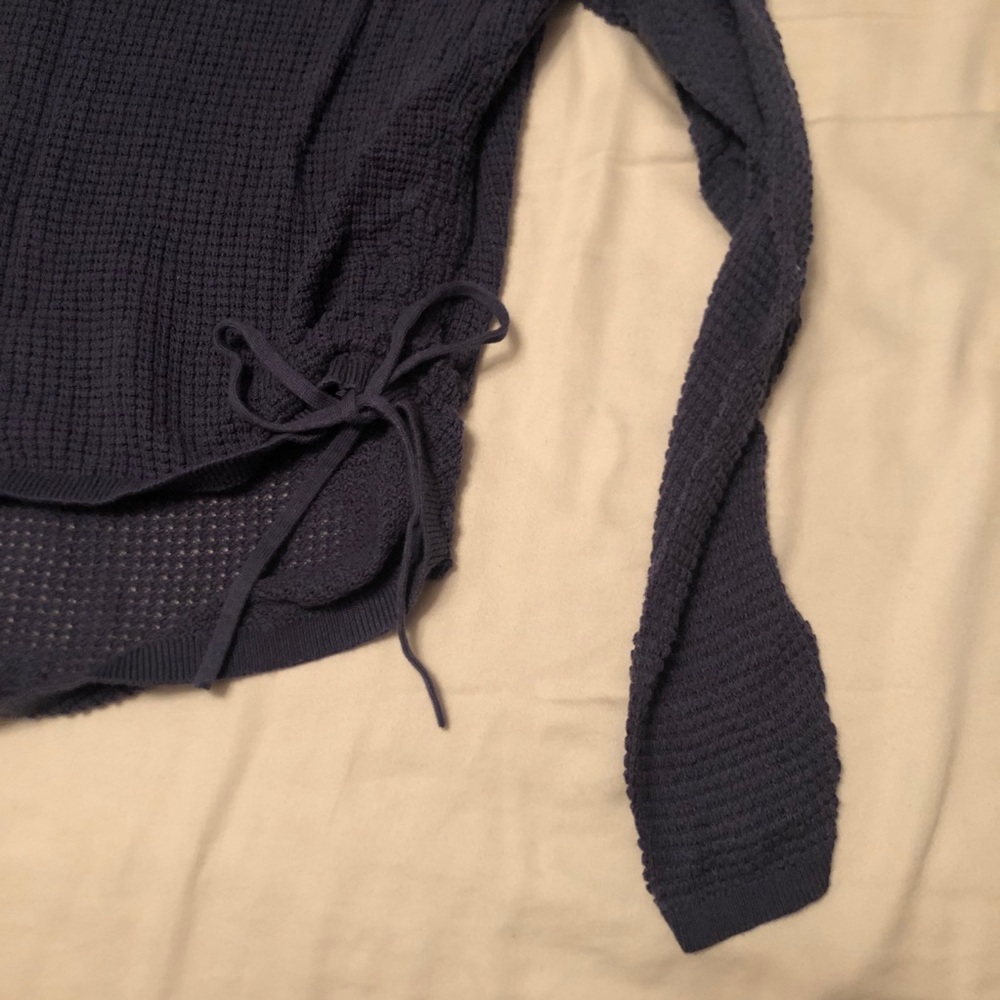 Express Sweater - Picture 2 of 4